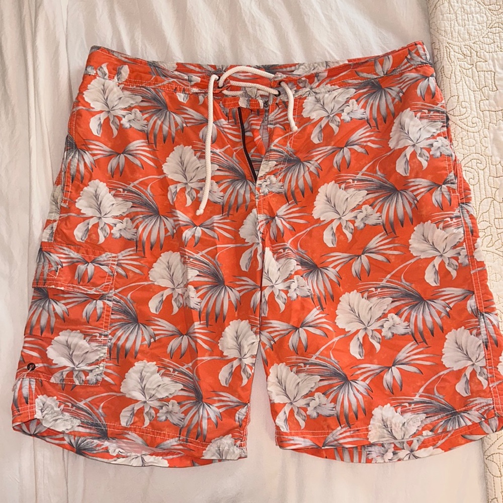 MENS SWIM TRUNKS
